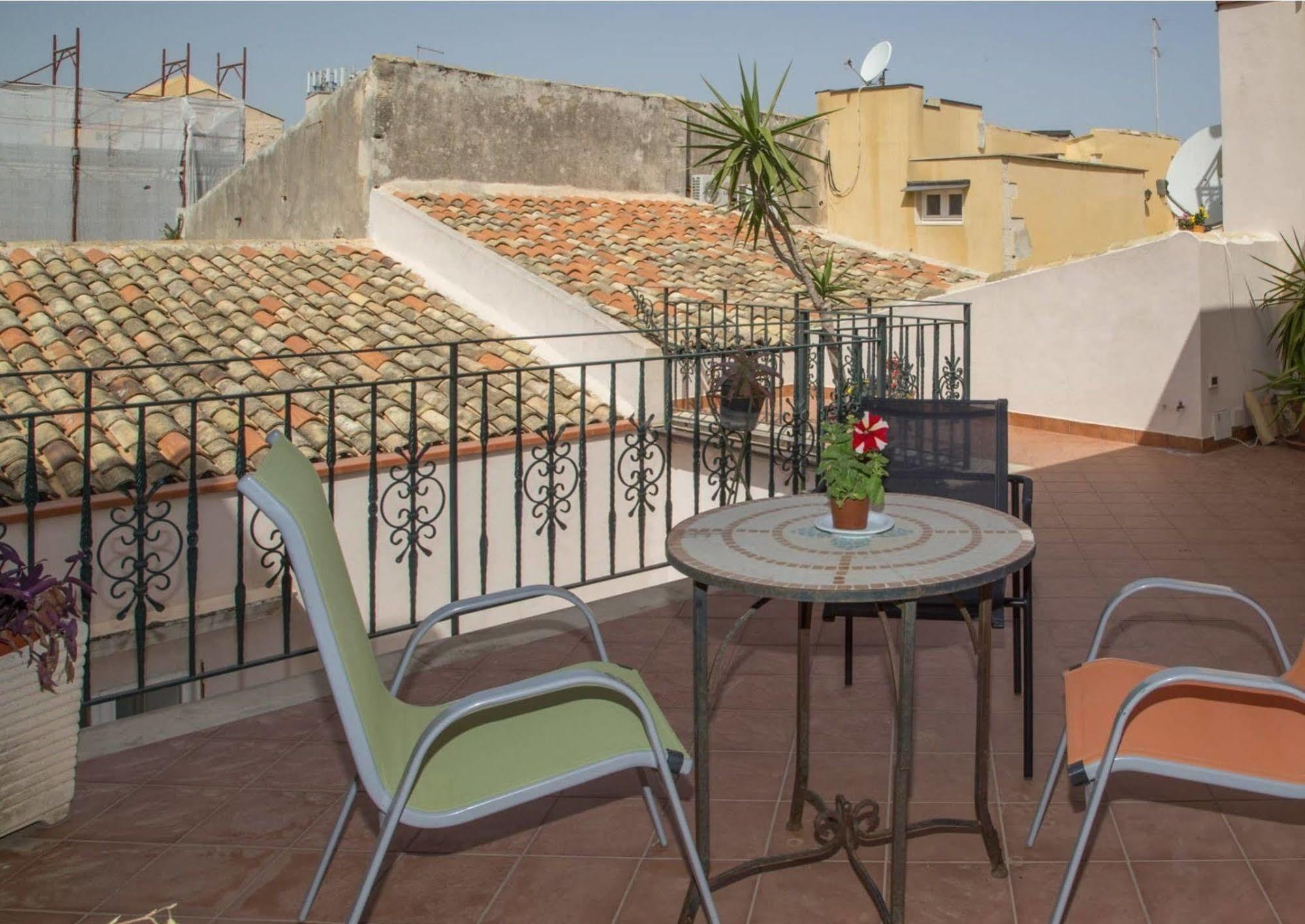 Residence Acropoli Сиракузы Экстерьер фото