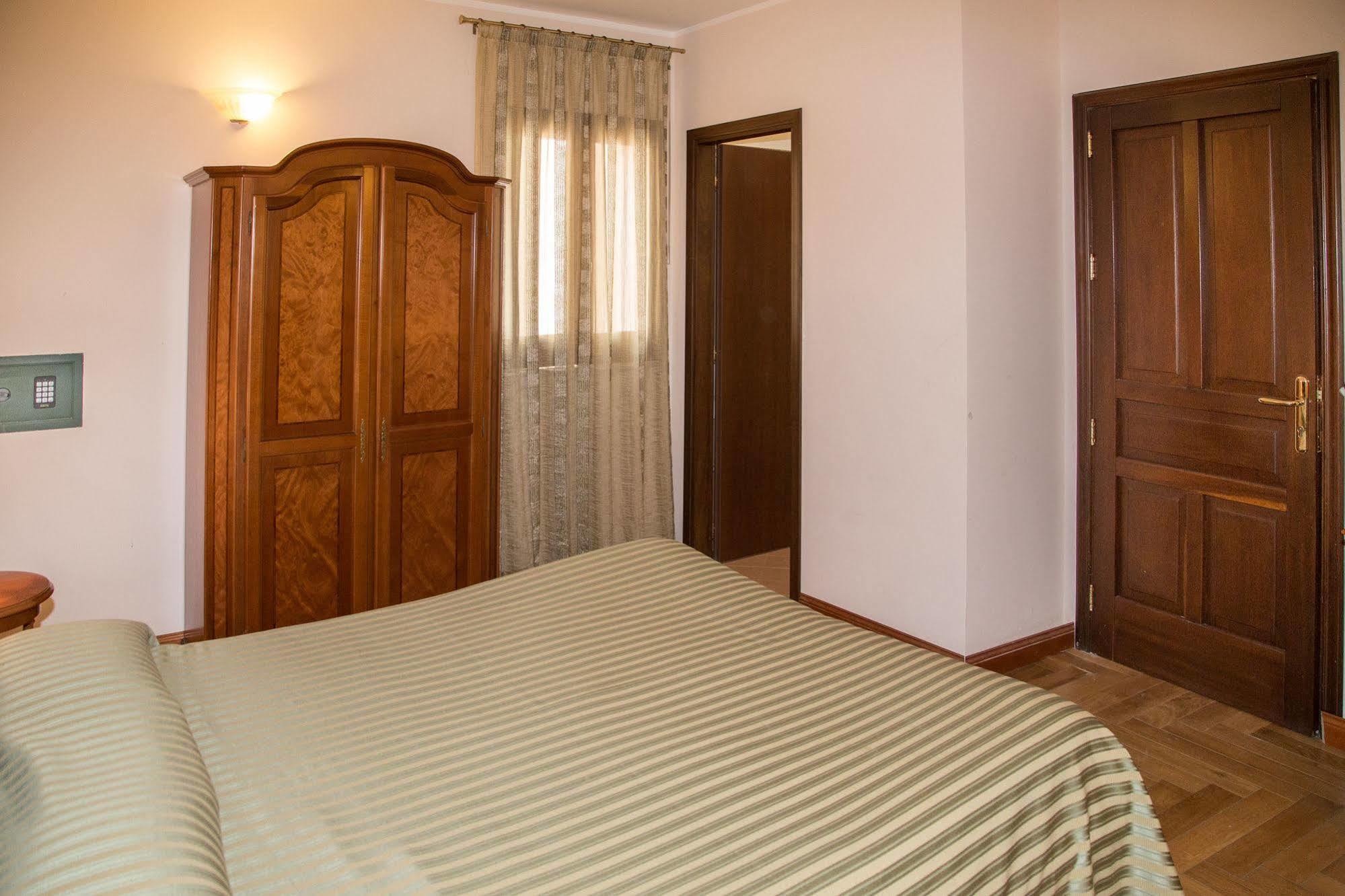 Residence Acropoli Сиракузы Экстерьер фото